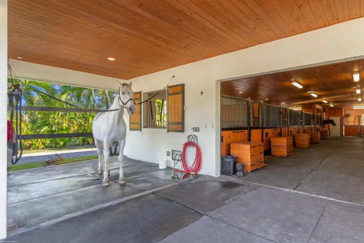 Barn Entry/Wash Area