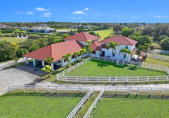 The stable & staff housing