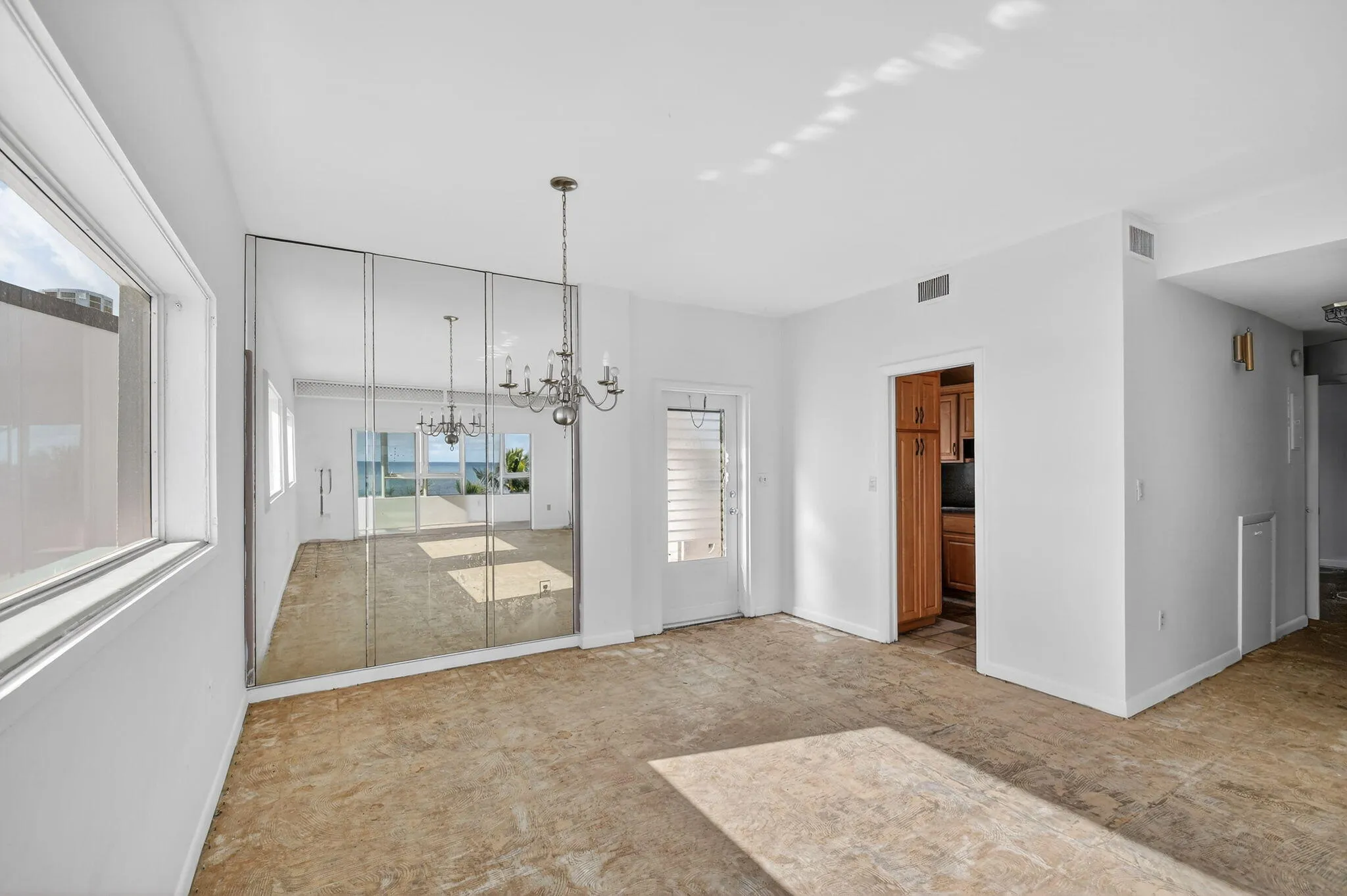 PENTHOUSE -14