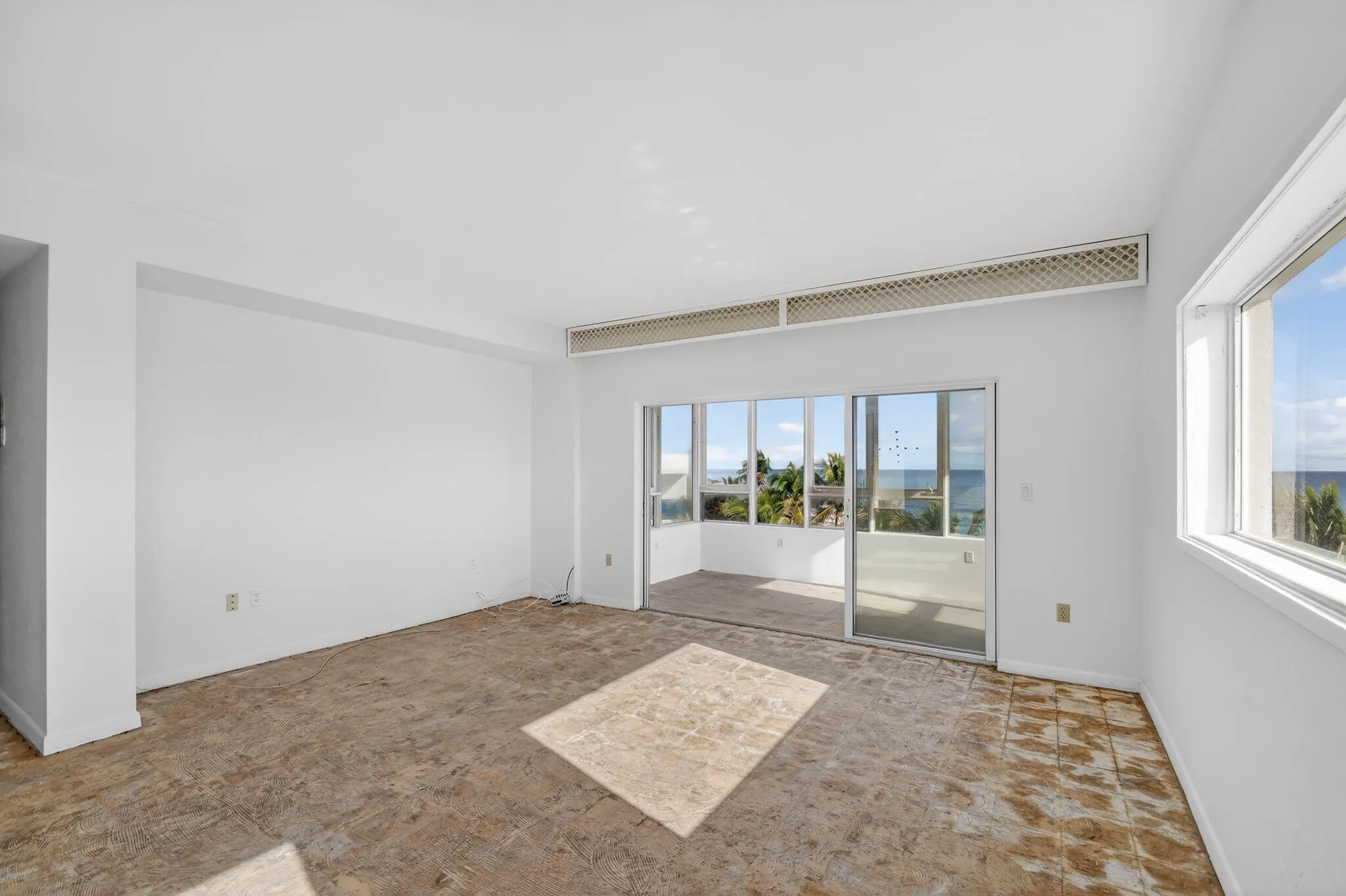 PENTHOUSE -14