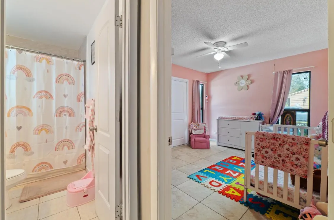 6194 Second Bedroom-Bath