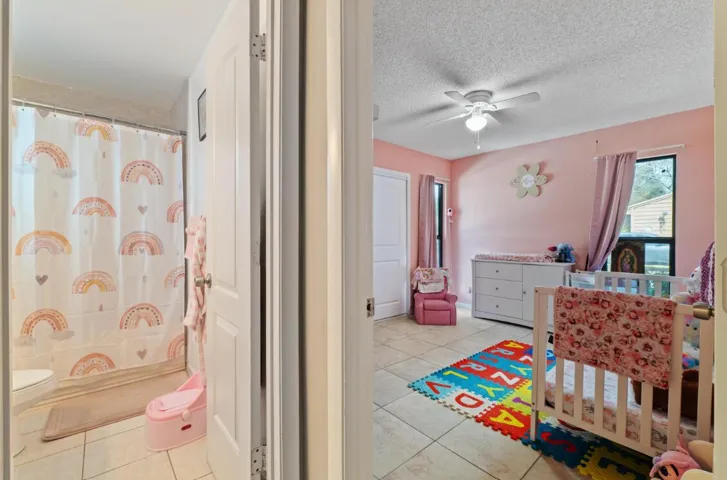 6194 Second Bedroom-Bath