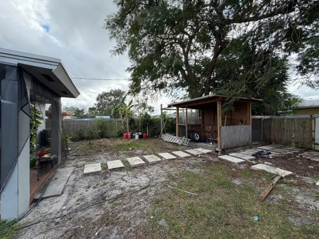 Photo 18