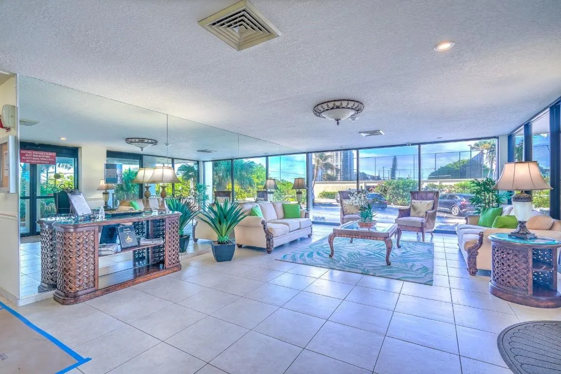 5480 N Ocean,B2A22