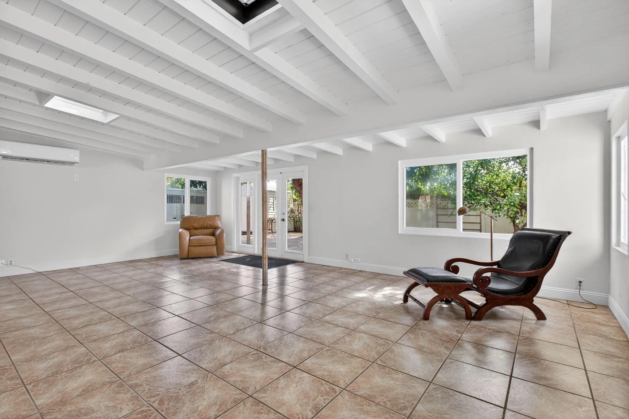 Beautiful living area with skylights