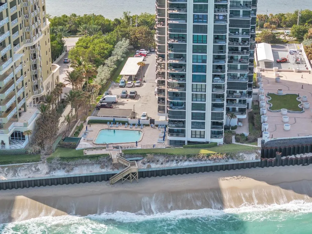 5380 Ocean View and pool