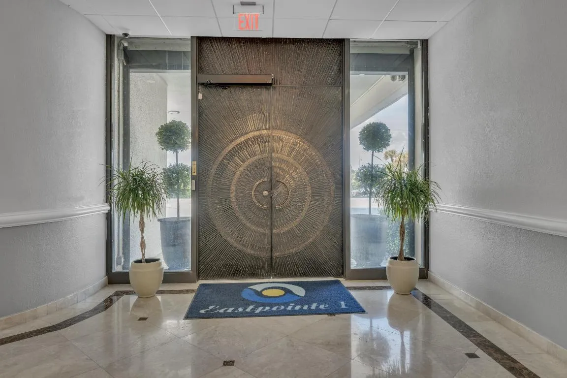 Eastpointe Entry Lobby
