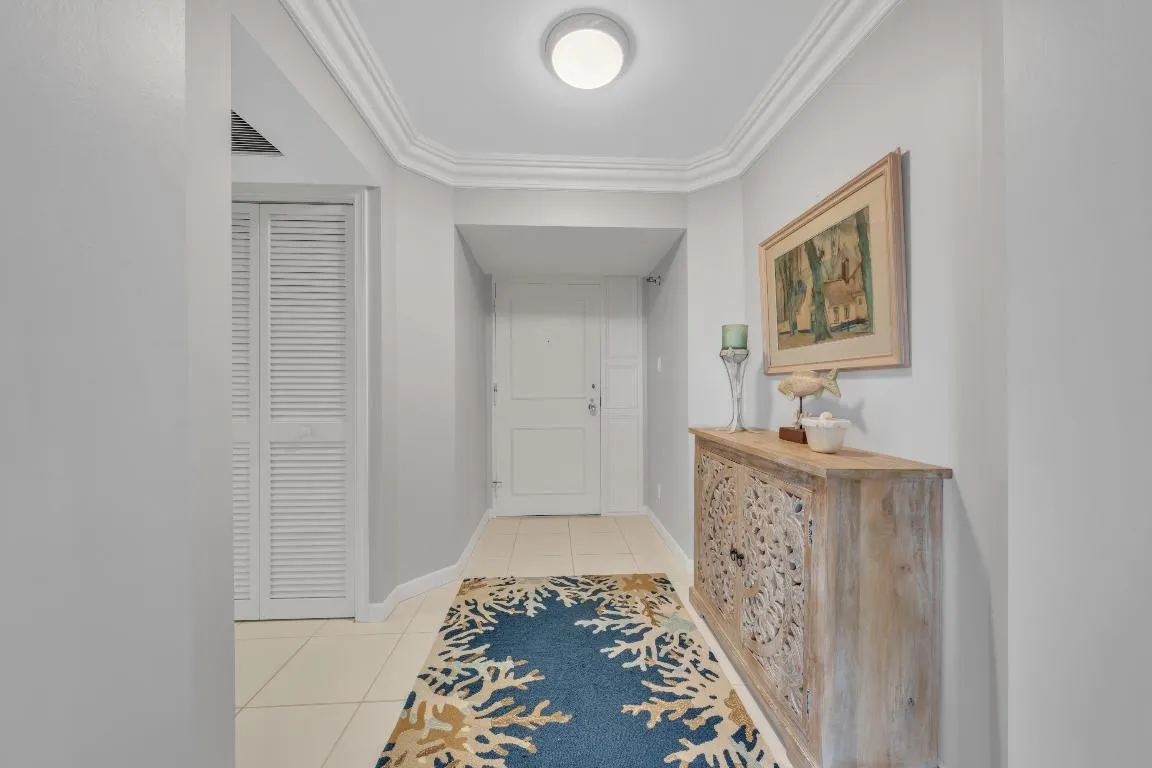 4A another foyer view