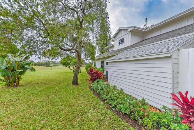 12698 SE Cascades Ct Hobe-small-044-031-