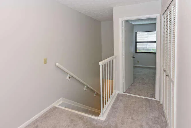 12698 SE Cascades Ct Hobe-small-027-083-