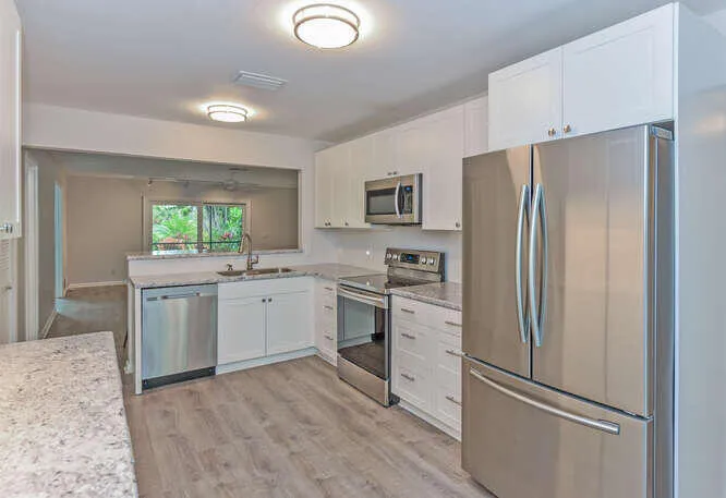 12698 SE Cascades Ct Hobe-small-006-058-
