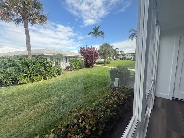path to pool