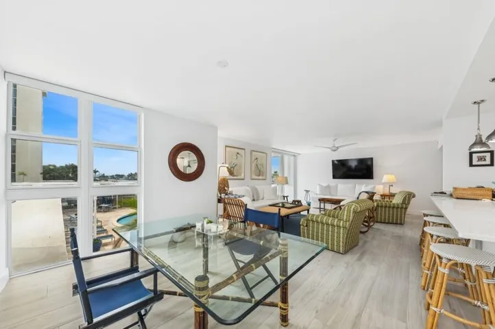 Dining / Living Area