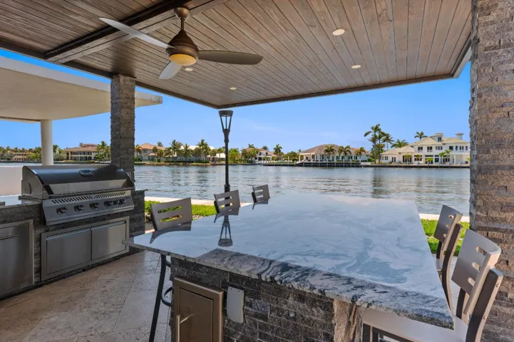 Intracoastal Bar and Grill