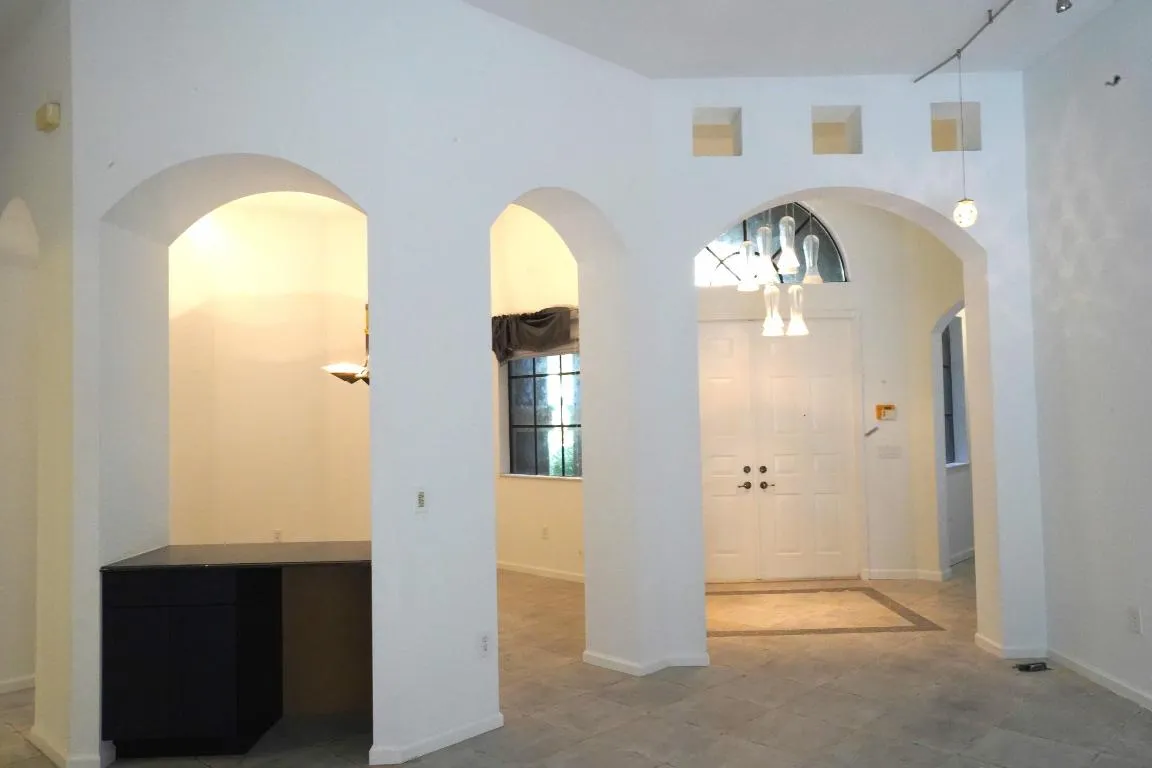 foyer 4