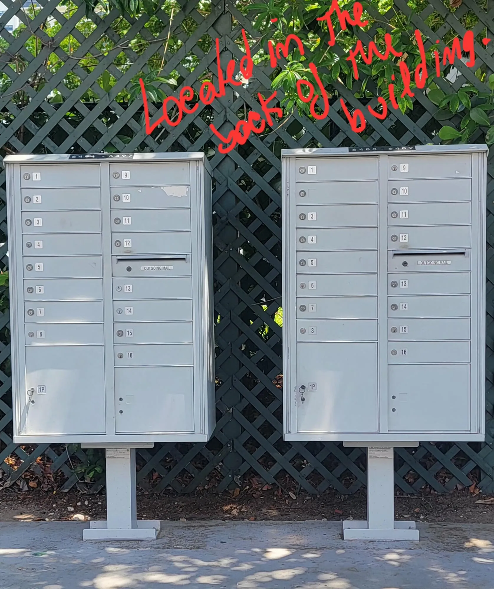 Mail box