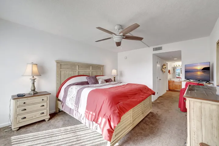 MASTER SUITE...