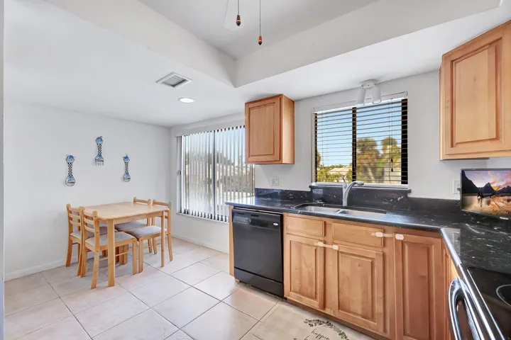 KITCHEN..,