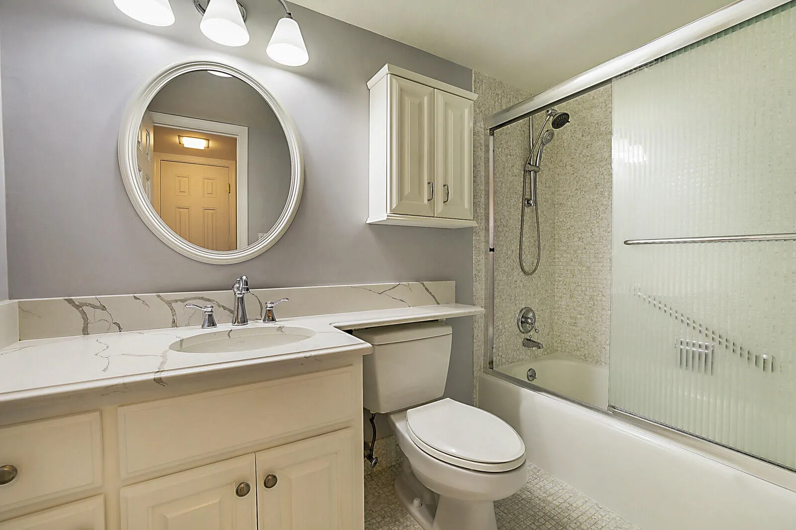 19_700_NE_Harbour_Terrace_Apt_231_19_mls