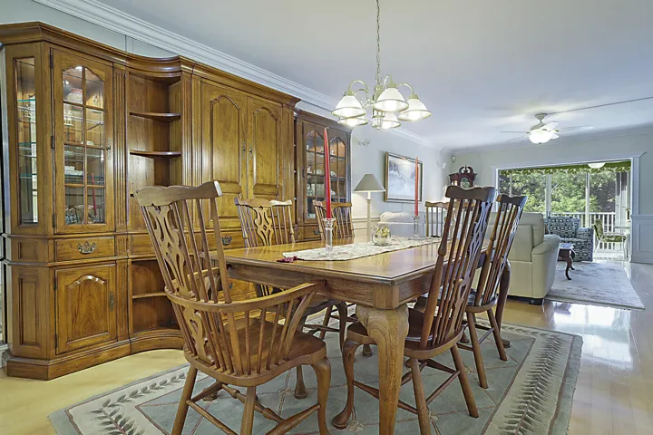 12_700_NE_Harbour_Terrace_Apt_231_12_mls