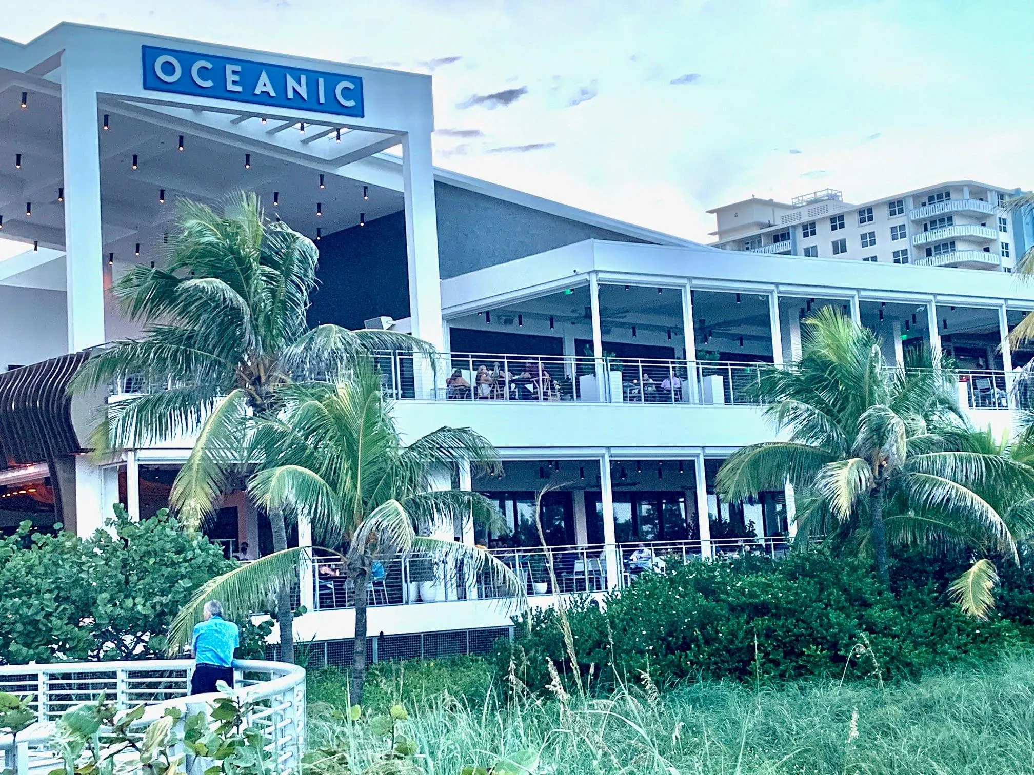 Oceanic is a great ocean front upscale restaurant