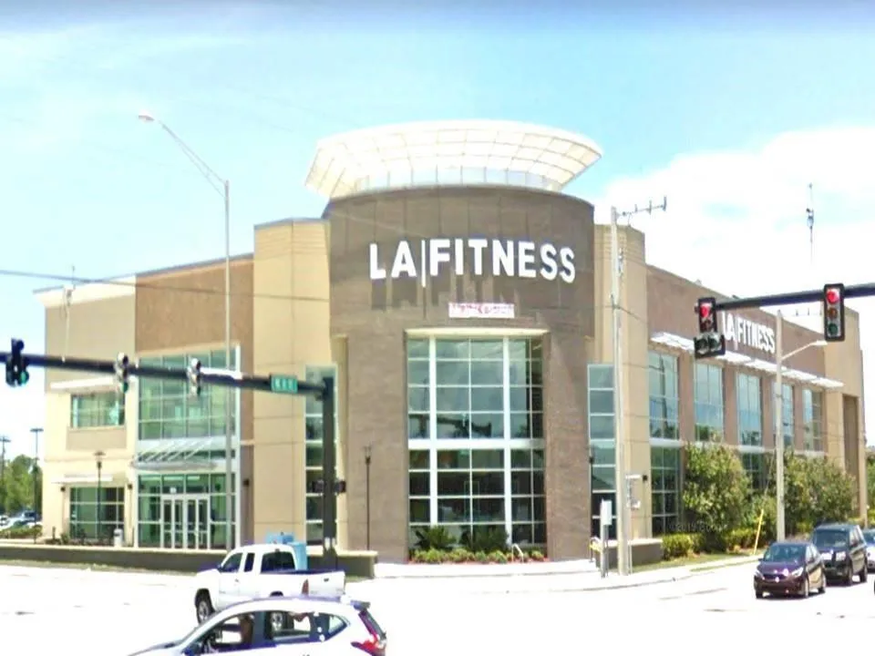 LA Fitness only a few blocks away