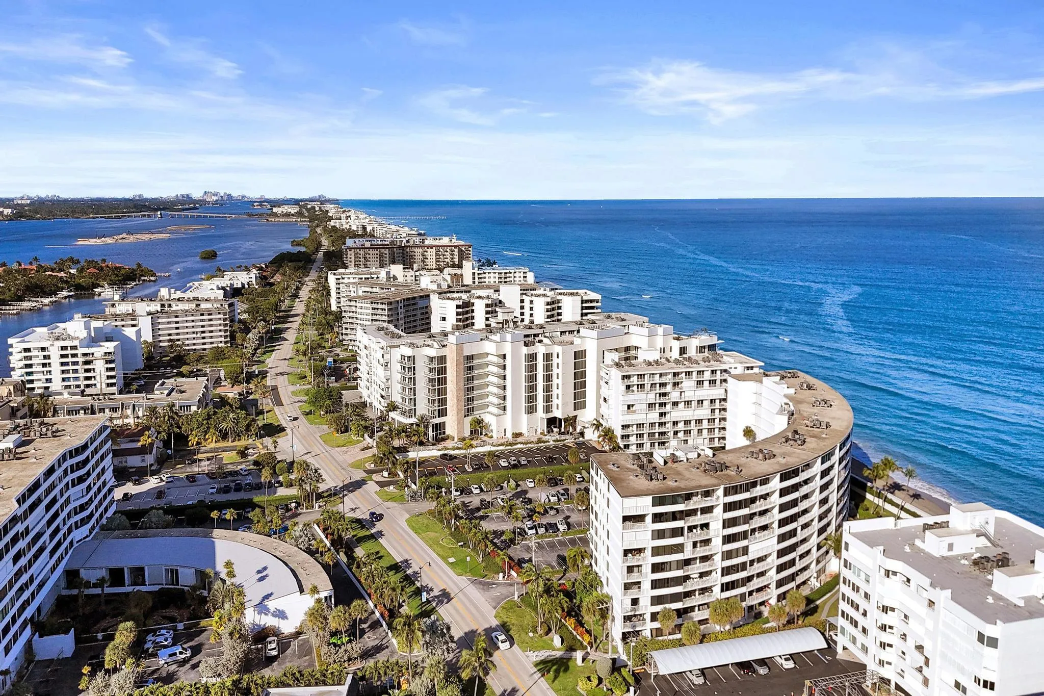 Waterfront condo in South Palm Beach