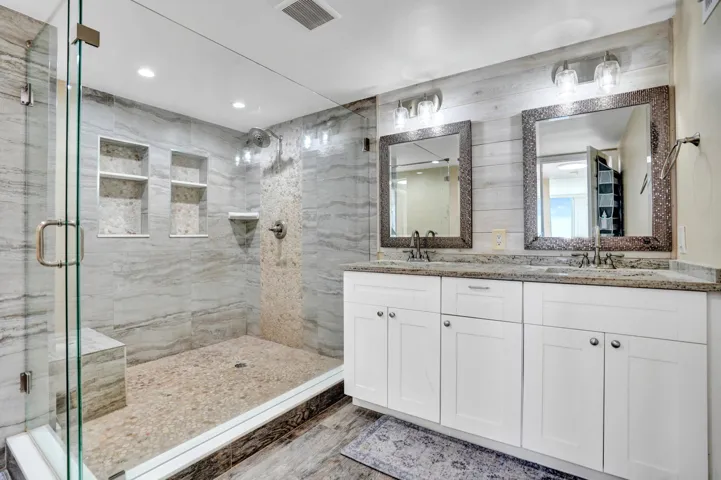 Condo For Sale In Palm Beach