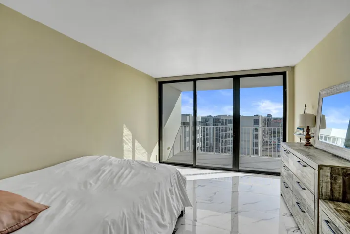 South Palm Beach Oceanfront Condo