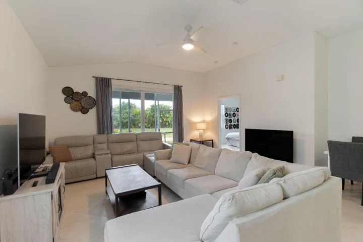 31-web-or-mls-DSC08809 (1)