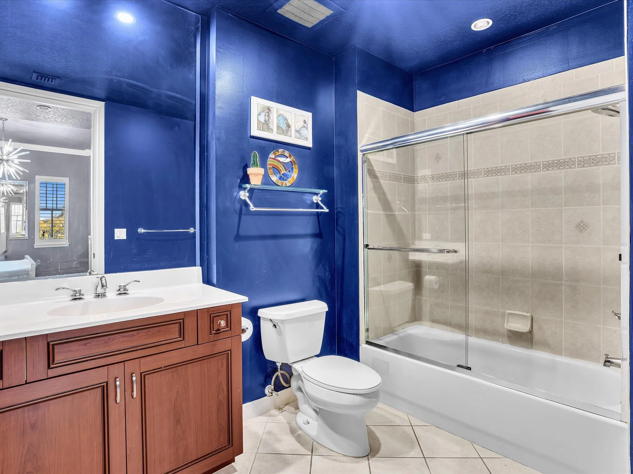 Guest Bathroom 1