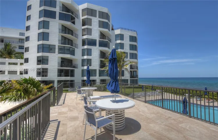 Sundeck