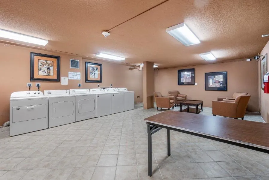 boca view laundry room