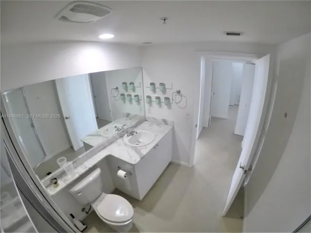 2ND BATHROOM