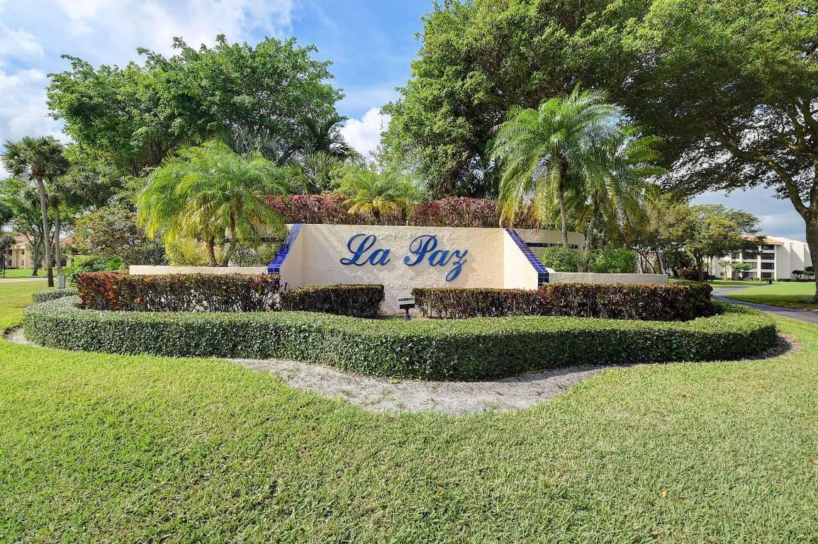 LA PAZ ENTRANCE