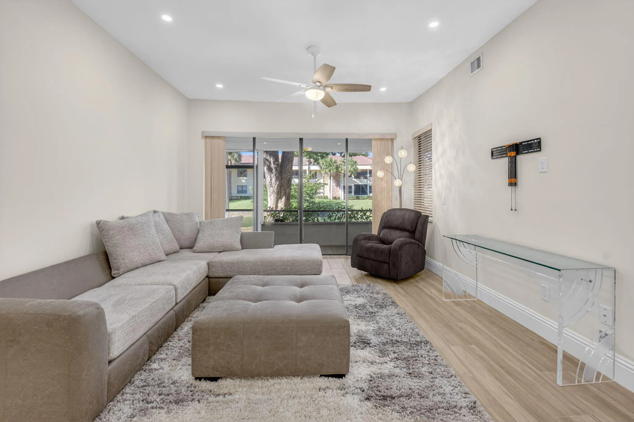 STUNNING FULLY RENOVATED RESIDENCE