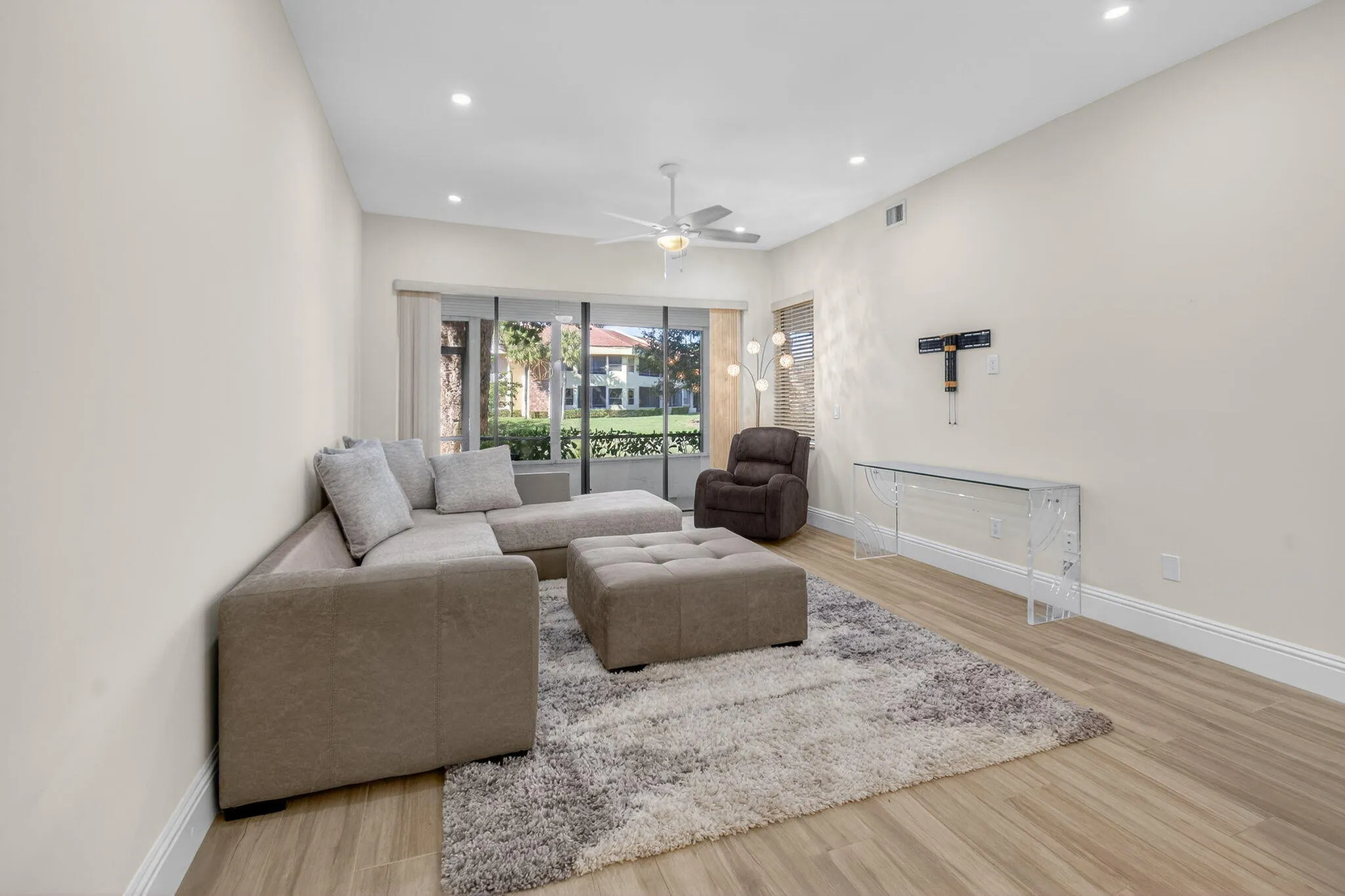 SPACIOUS GREAT ROOM