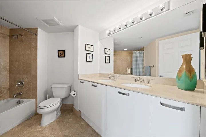 2nd bathroom
