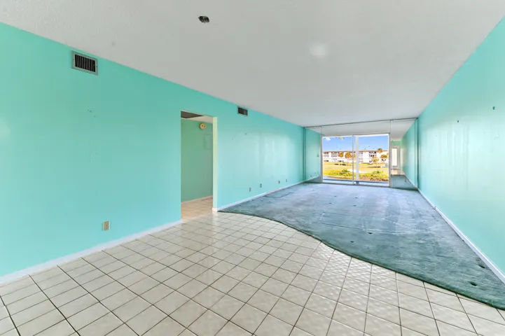 09 dining area 01