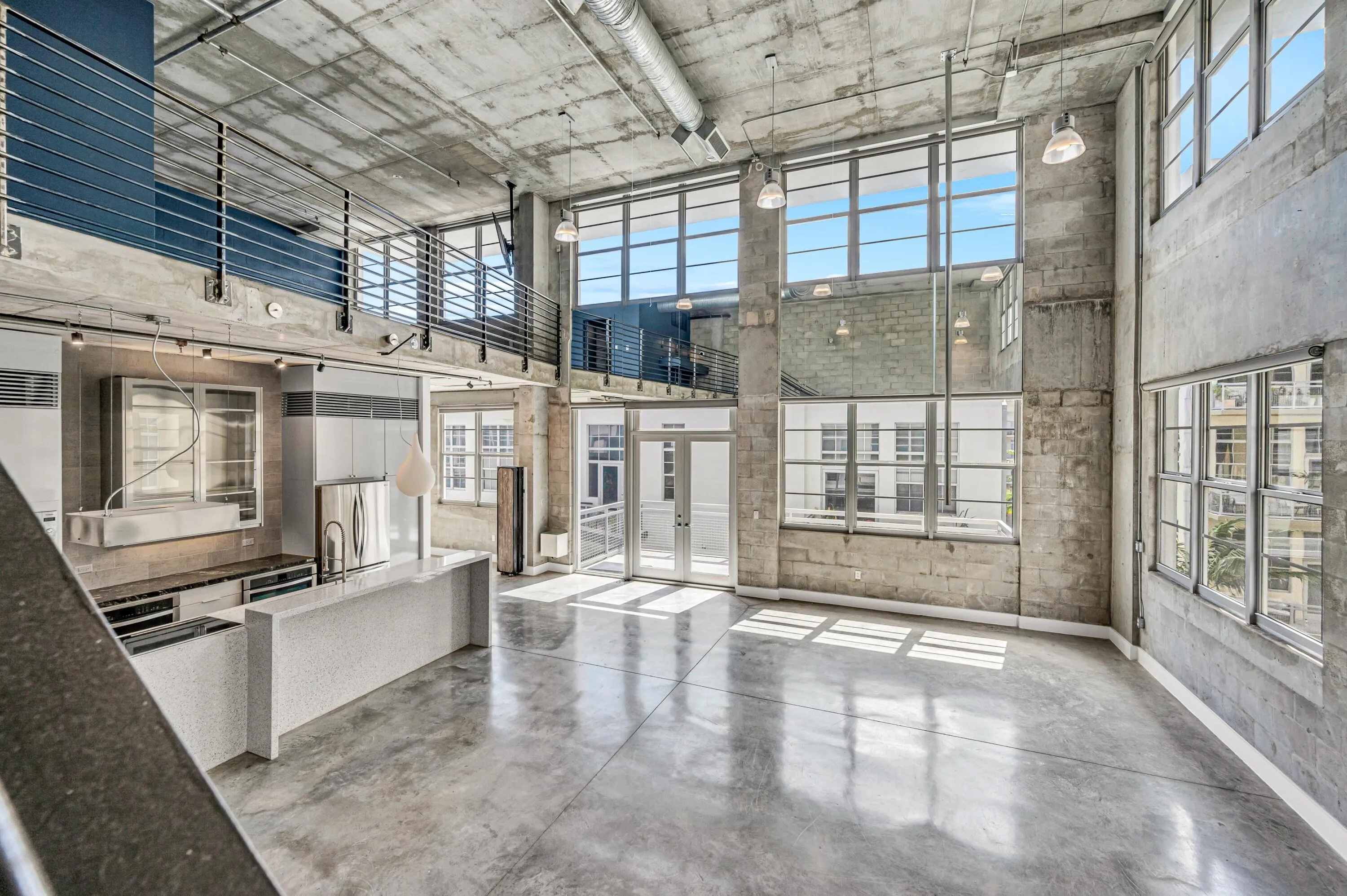 445 N ANDREWS #301-18