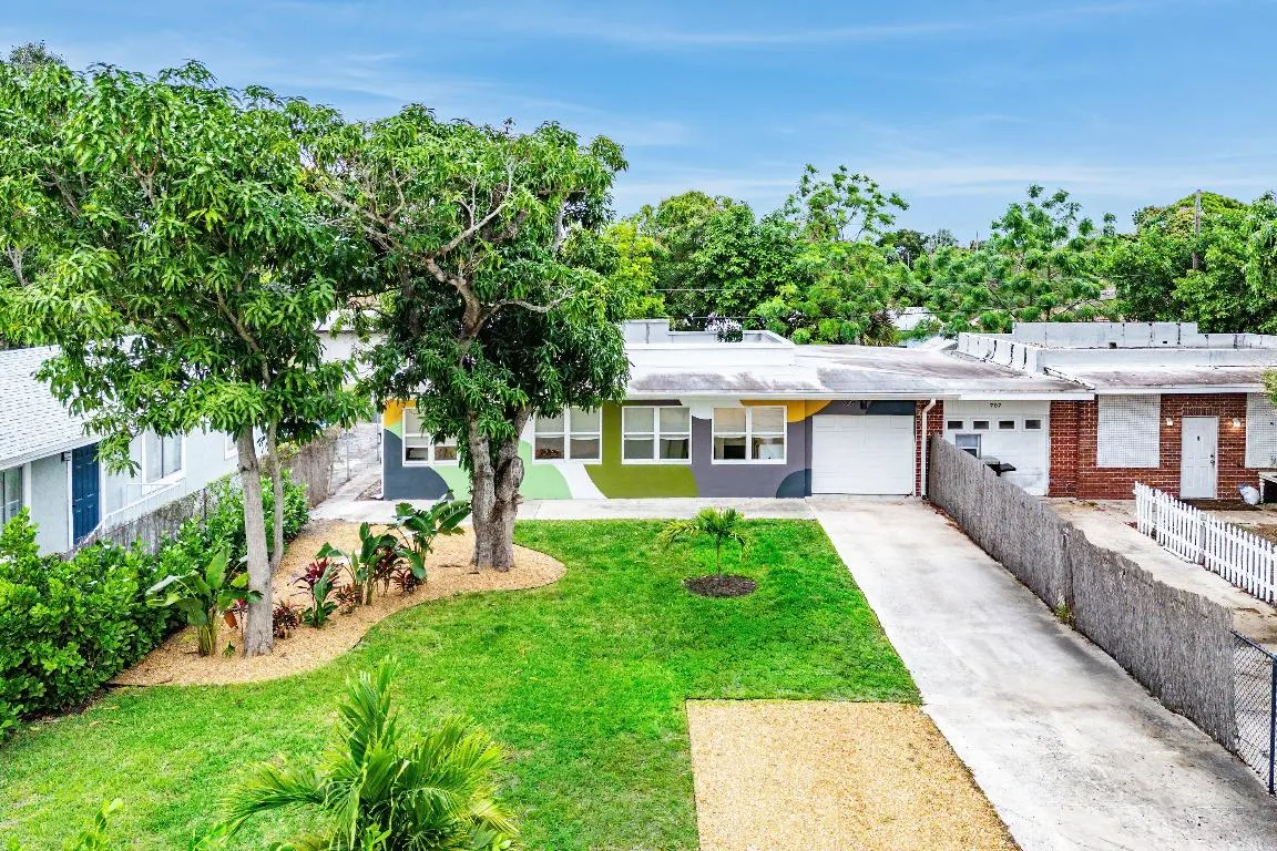 030-709Southwest9thCourt-DelrayBeach-FL-