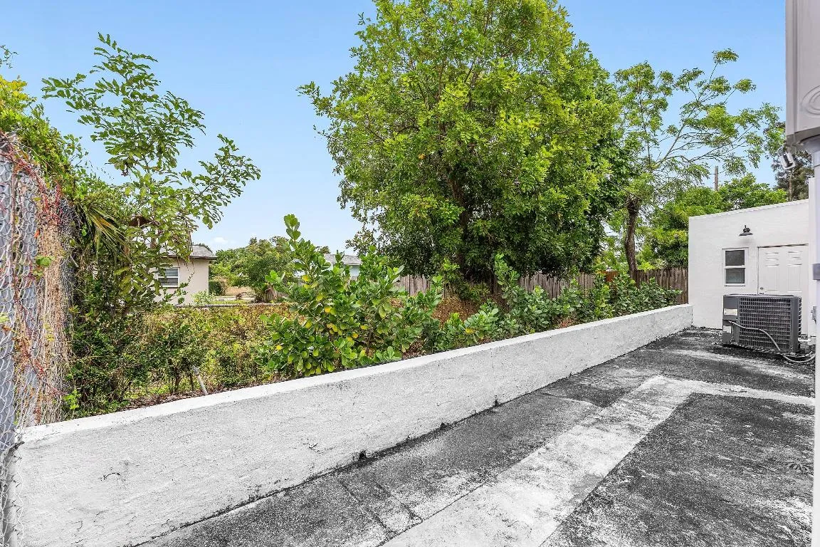027-709Southwest9thCourt-DelrayBeach-FL-