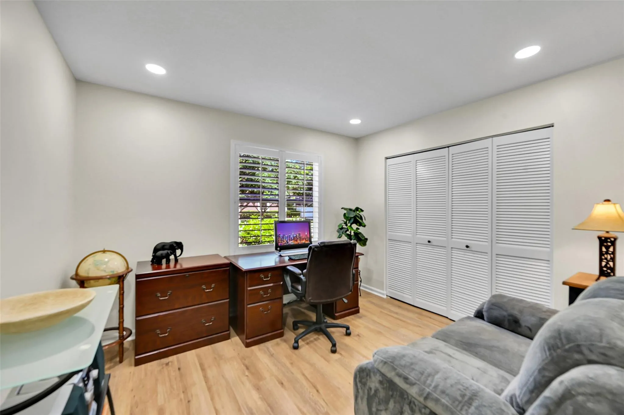 Front bedroom