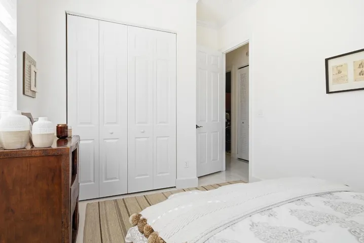 855-MARINA-DEL-RAY-3-33401-033