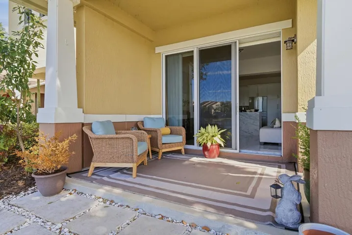855-MARINA-DEL-RAY-3-33401-013