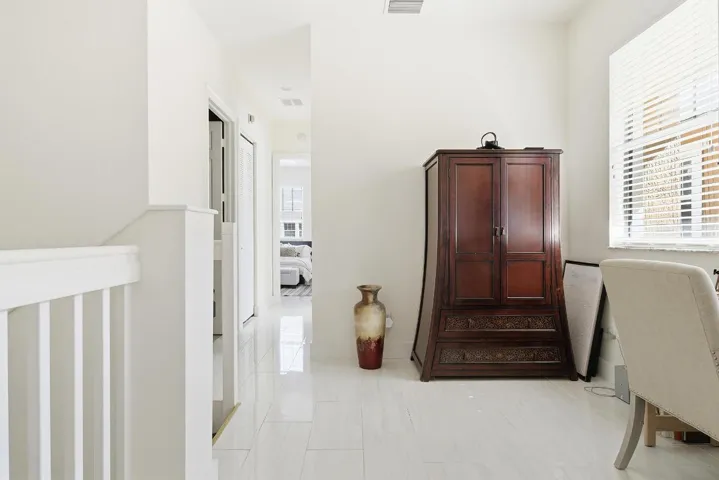 855-MARINA-DEL-RAY-3-33401-021