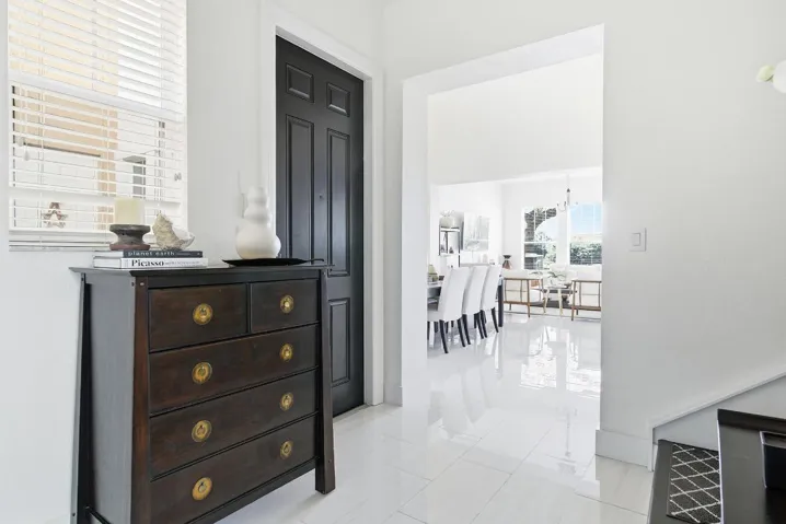 855-MARINA-DEL-RAY-3-33401-018