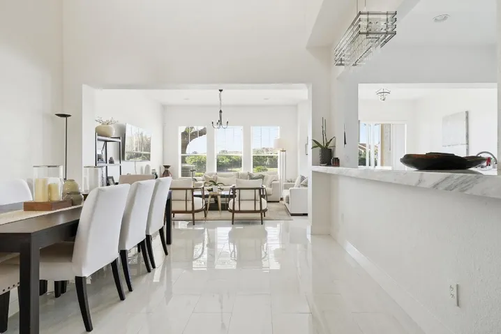 855-MARINA-DEL-RAY-3-33401-006