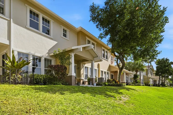 855-MARINA-DEL-RAY-3-33401-039