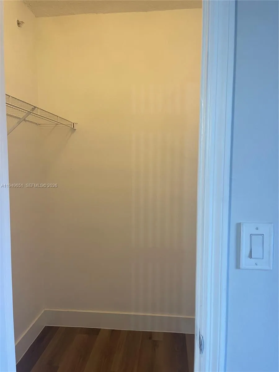 2nd Bedroom Closet